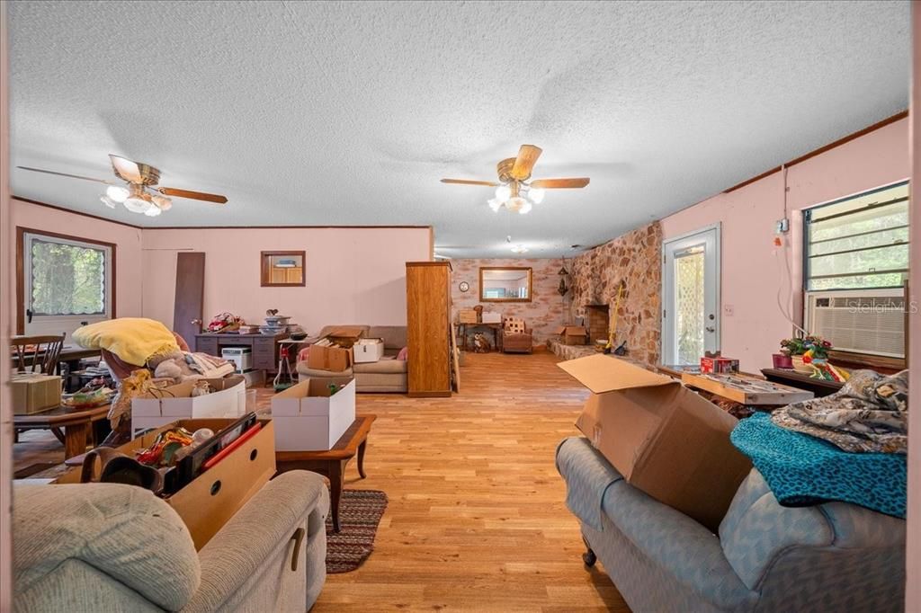 En Venta: $597,000 (3 camas, 1 baños, 1592 Pies cuadrados)