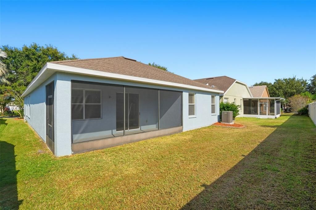 Activo con contrato: $309,900 (3 camas, 2 baños, 2062 Pies cuadrados)