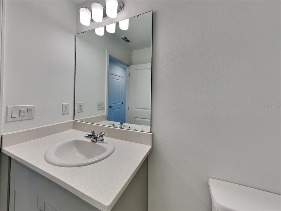 В аренду: $1,750 (3 спален, 2 ванн, 1373 Квадратных фут)