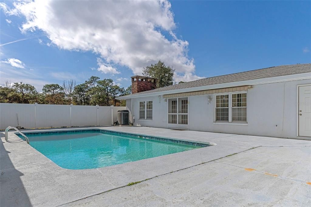 For Sale: $540,000 (3 beds, 2 baths, 2294 Square Feet)