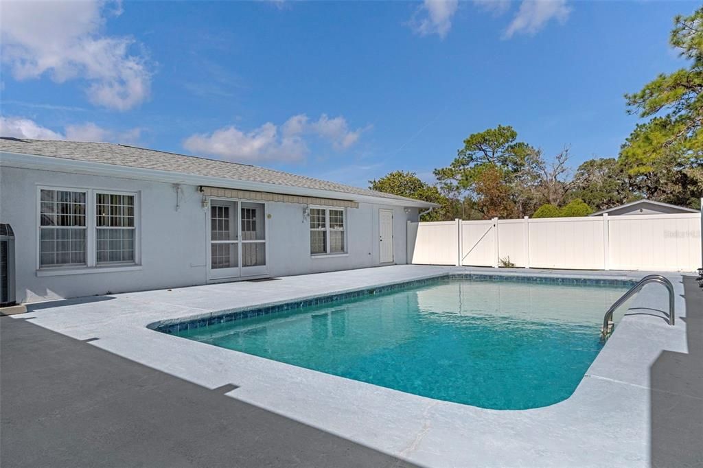 For Sale: $540,000 (3 beds, 2 baths, 2294 Square Feet)