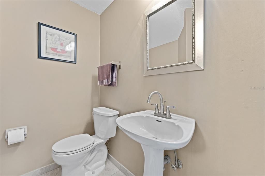 Под контрактом: $325,000 (2 спален, 2 ванн, 1782 Квадратных фут)