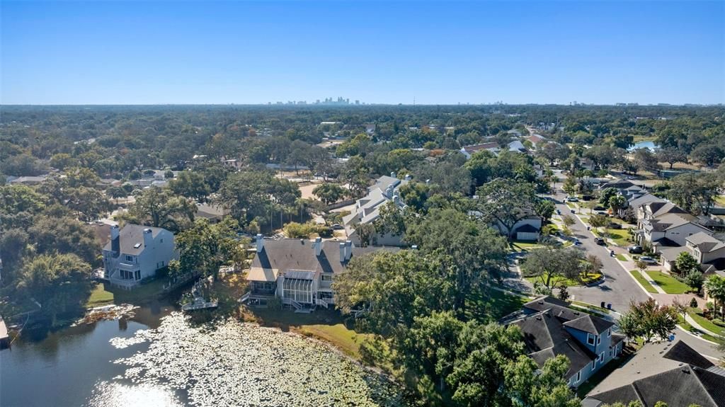 Под контрактом: $325,000 (2 спален, 2 ванн, 1782 Квадратных фут)