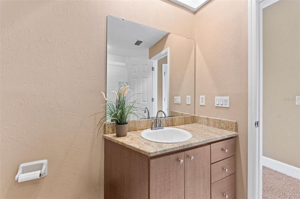 Под контрактом: $325,000 (2 спален, 2 ванн, 1782 Квадратных фут)