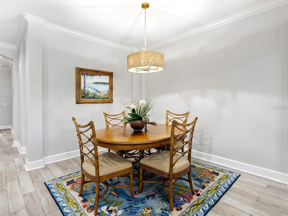 For Sale: $950,000 (3 beds, 3 baths, 2335 Square Feet)