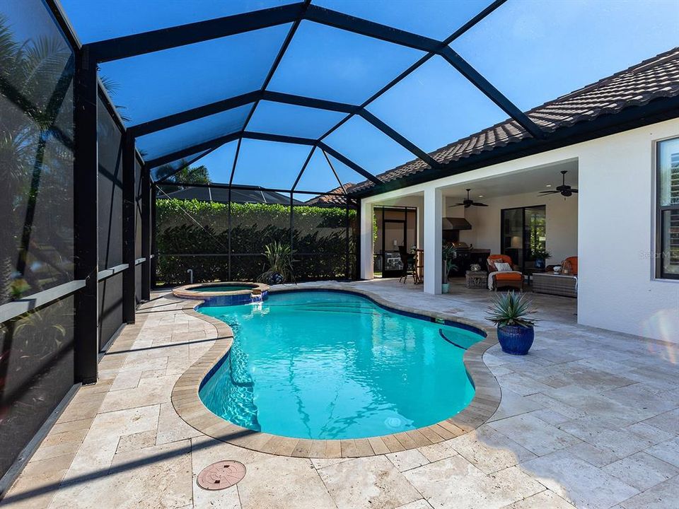 For Sale: $950,000 (3 beds, 3 baths, 2335 Square Feet)