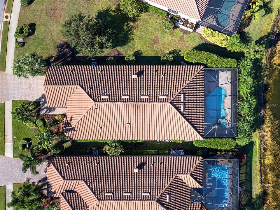 For Sale: $950,000 (3 beds, 3 baths, 2335 Square Feet)