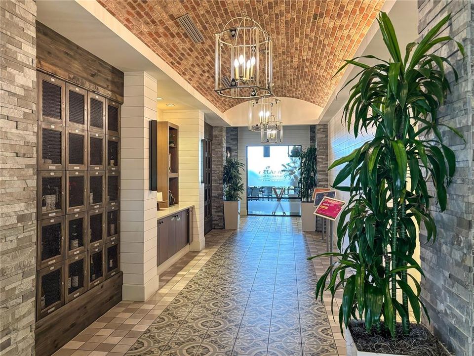 For Sale: $950,000 (3 beds, 3 baths, 2335 Square Feet)