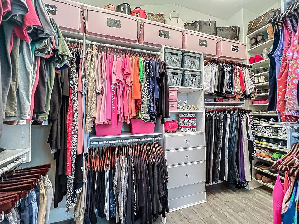 На продажу: $799,900 (3 спален, 3 ванн, 1906 Квадратных фут)