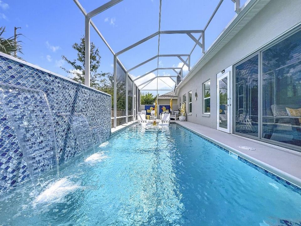 На продажу: $799,900 (3 спален, 3 ванн, 1906 Квадратных фут)