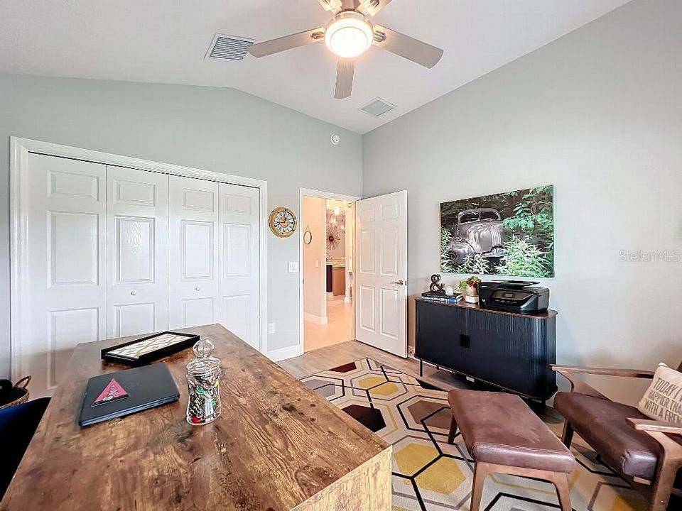 На продажу: $799,900 (3 спален, 3 ванн, 1906 Квадратных фут)