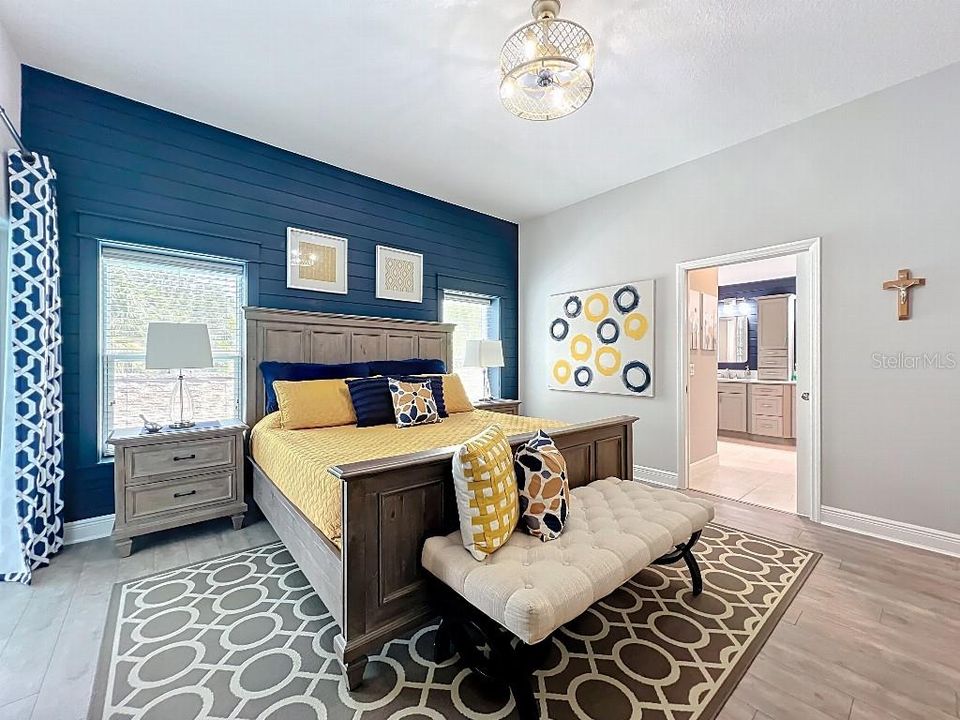 На продажу: $799,900 (3 спален, 3 ванн, 1906 Квадратных фут)