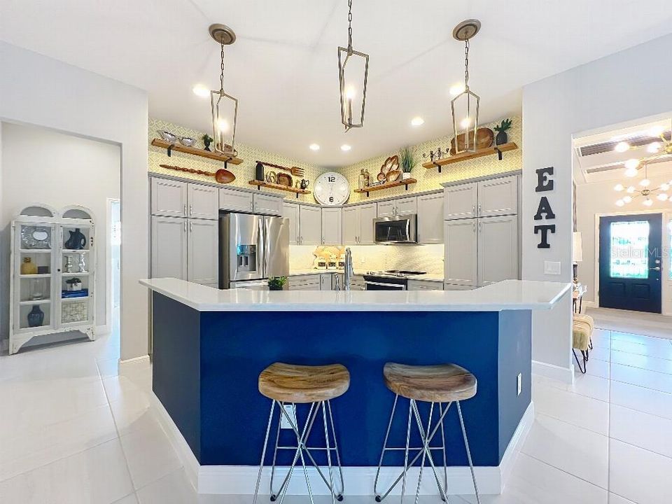 На продажу: $799,900 (3 спален, 3 ванн, 1906 Квадратных фут)