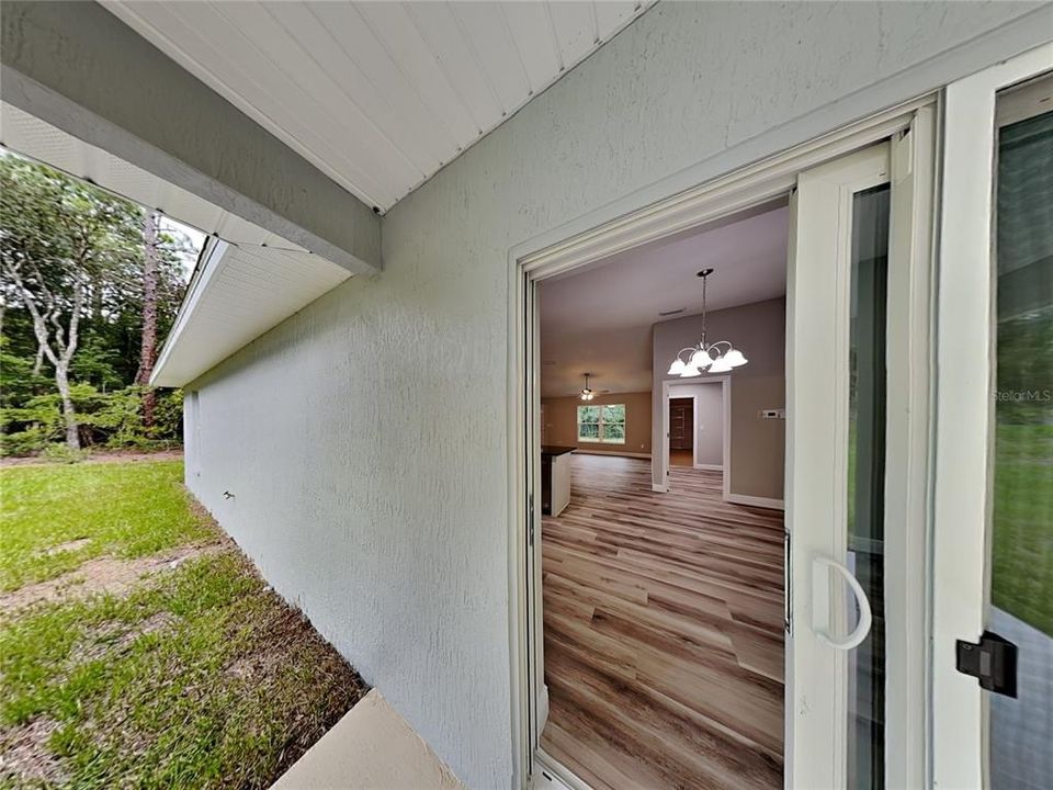 For Rent: $1,650 (3 beds, 2 baths, 1438 Square Feet)