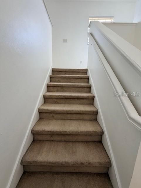 For Rent: $1,850 (3 beds, 2 baths, 1807 Square Feet)