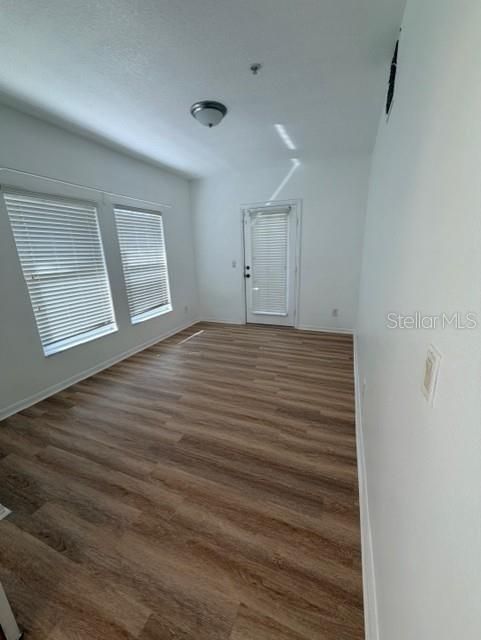 For Rent: $1,850 (3 beds, 2 baths, 1807 Square Feet)