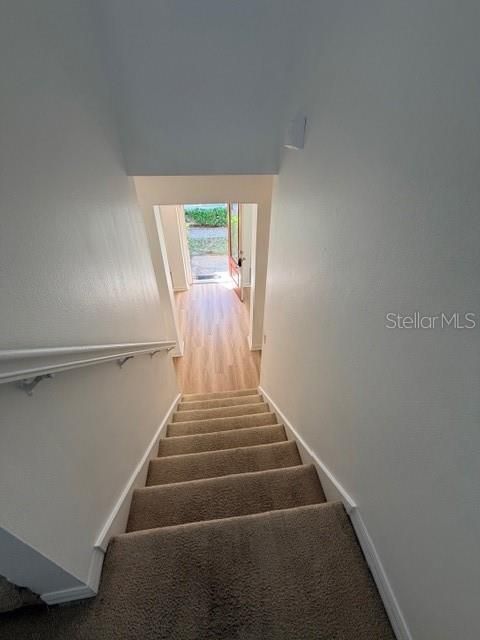 For Rent: $1,850 (3 beds, 2 baths, 1807 Square Feet)