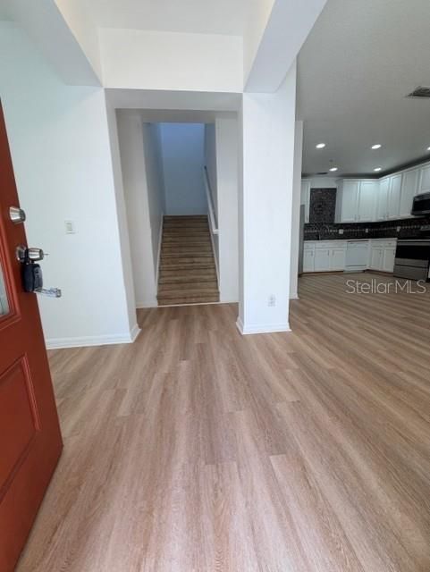 For Rent: $1,850 (3 beds, 2 baths, 1807 Square Feet)