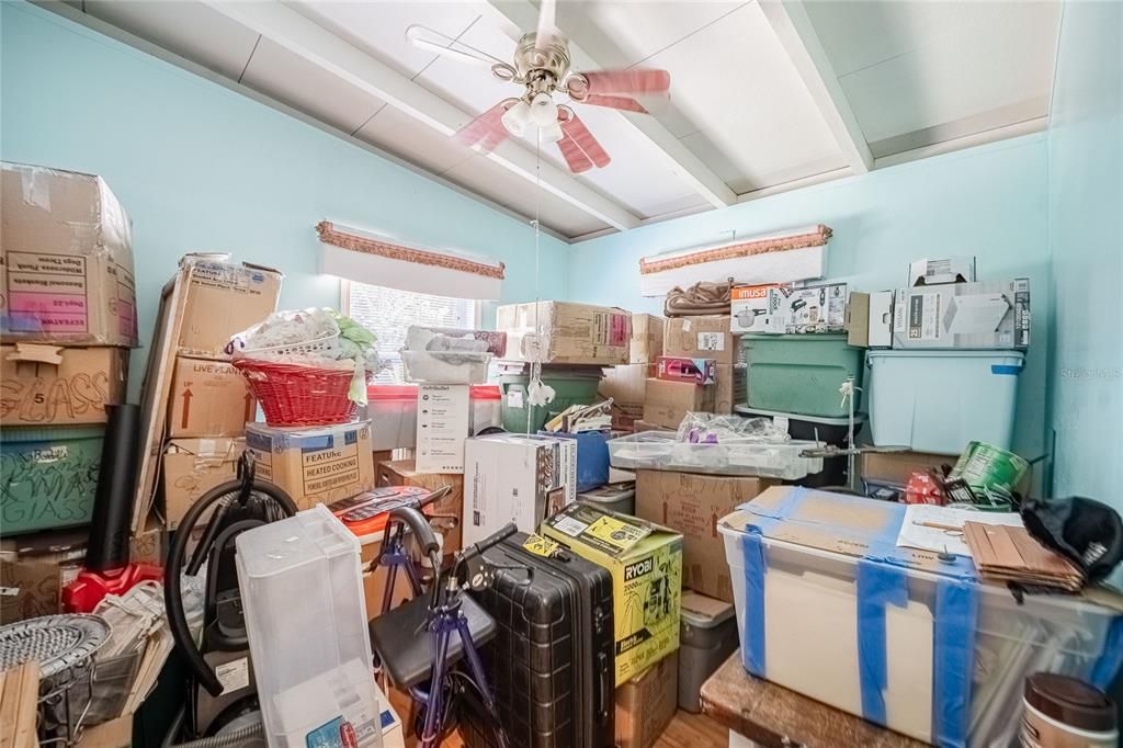 待售: $199,000 (2 贝兹, 1 浴室, 795 平方英尺)