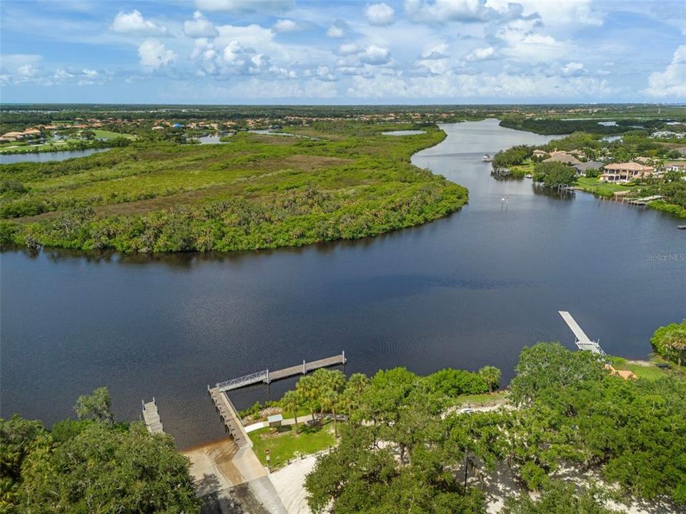 待售: $750,000 (4 贝兹, 2 浴室, 2665 平方英尺)