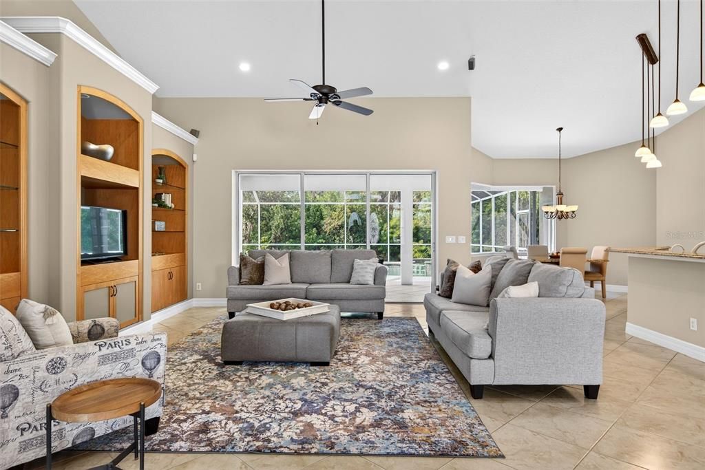 待售: $750,000 (4 贝兹, 2 浴室, 2665 平方英尺)