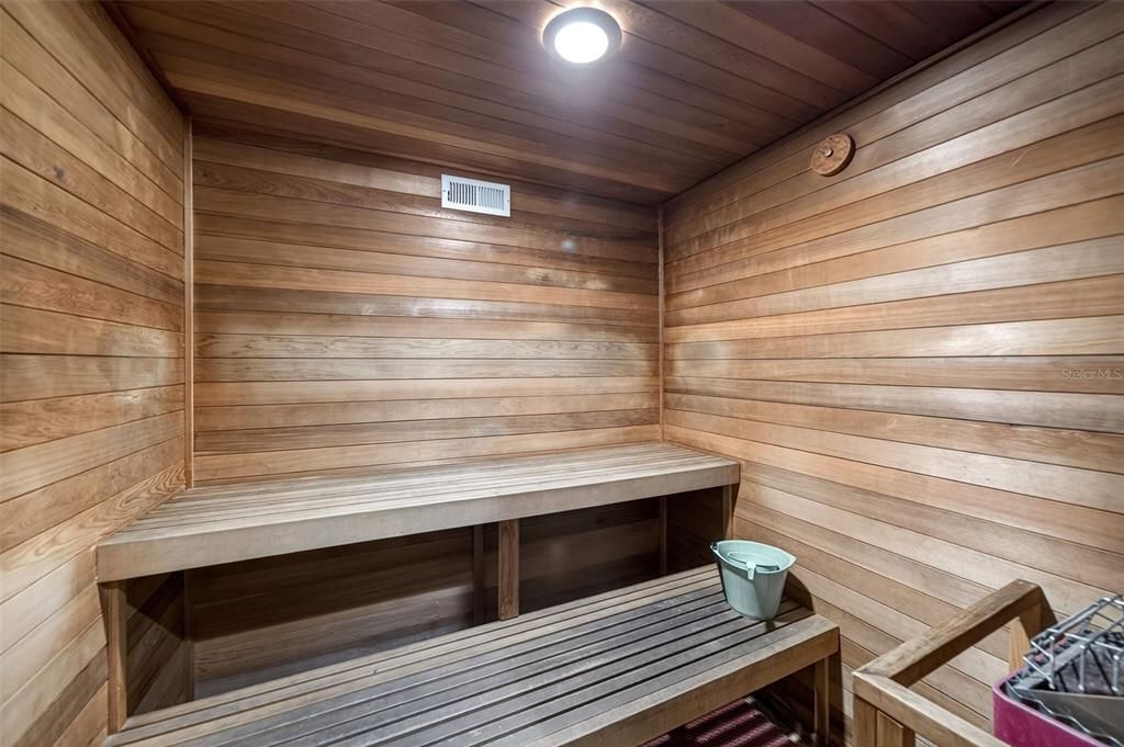 待售: $750,000 (4 贝兹, 2 浴室, 2665 平方英尺)