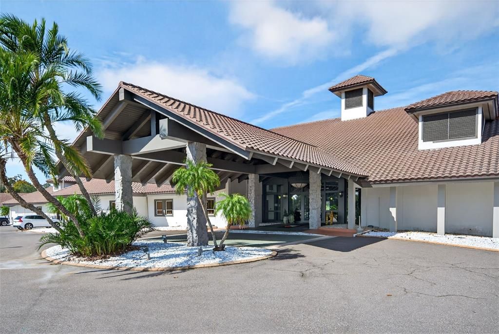 待售: $750,000 (4 贝兹, 2 浴室, 2665 平方英尺)