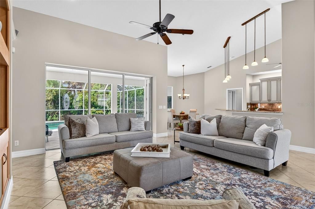 待售: $750,000 (4 贝兹, 2 浴室, 2665 平方英尺)