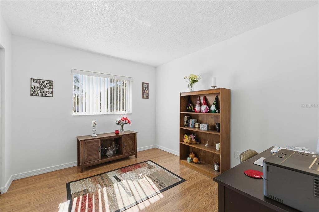 En Venta: $214,900 (2 camas, 2 baños, 1008 Pies cuadrados)