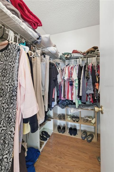 En Venta: $214,900 (2 camas, 2 baños, 1008 Pies cuadrados)