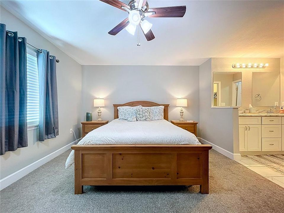 На продажу: $310,000 (3 спален, 2 ванн, 1414 Квадратных фут)