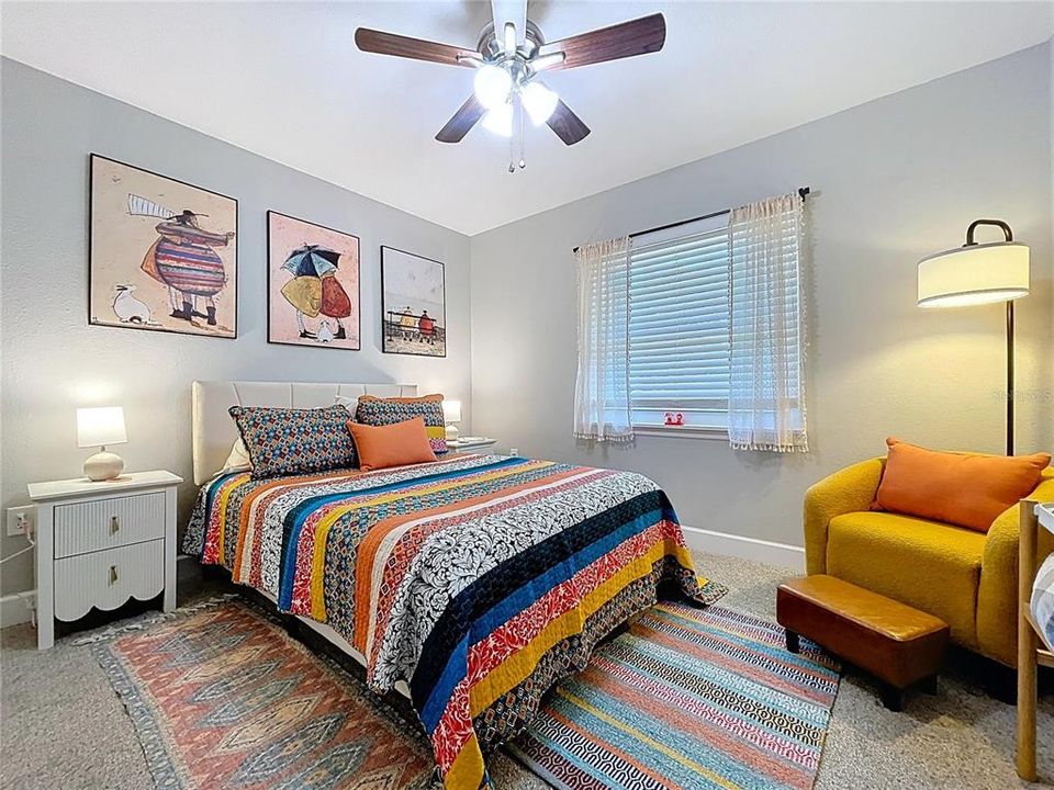 На продажу: $310,000 (3 спален, 2 ванн, 1414 Квадратных фут)