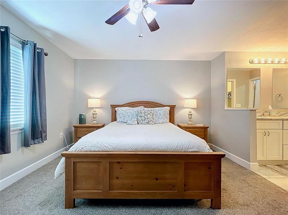 На продажу: $310,000 (3 спален, 2 ванн, 1414 Квадратных фут)