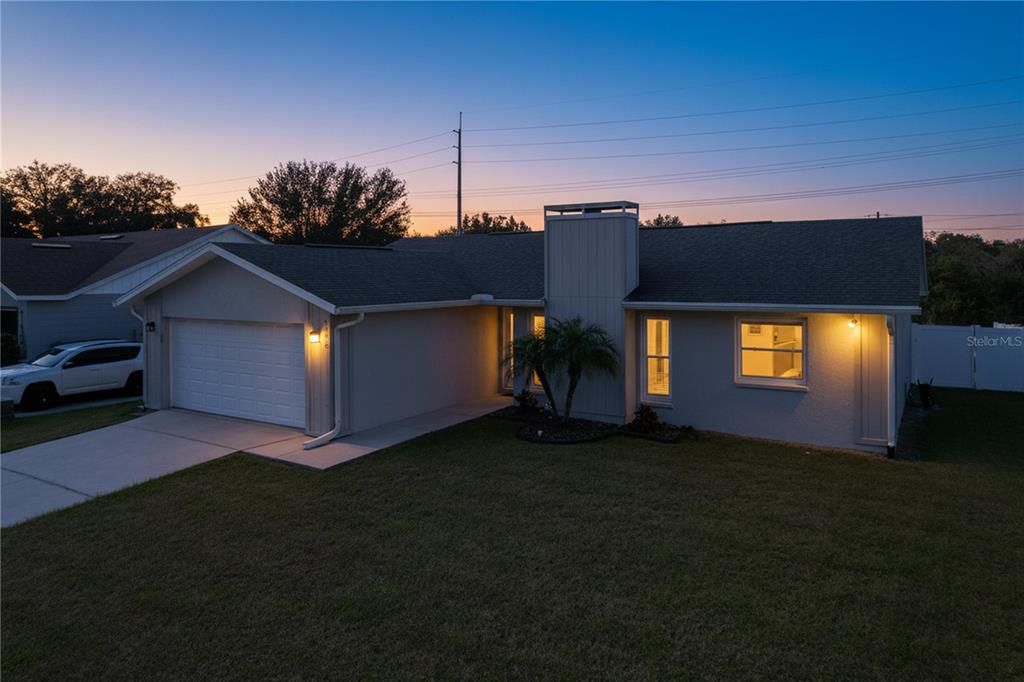 На продажу: $310,000 (3 спален, 2 ванн, 1414 Квадратных фут)