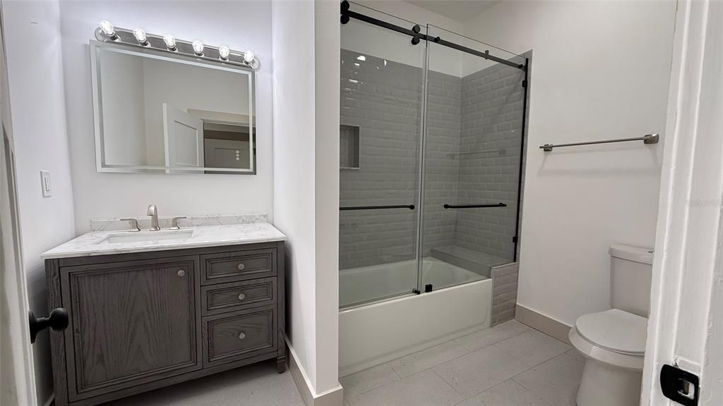 В аренду: $15,000 (5 спален, 3 ванн, 2886 Квадратных фут)