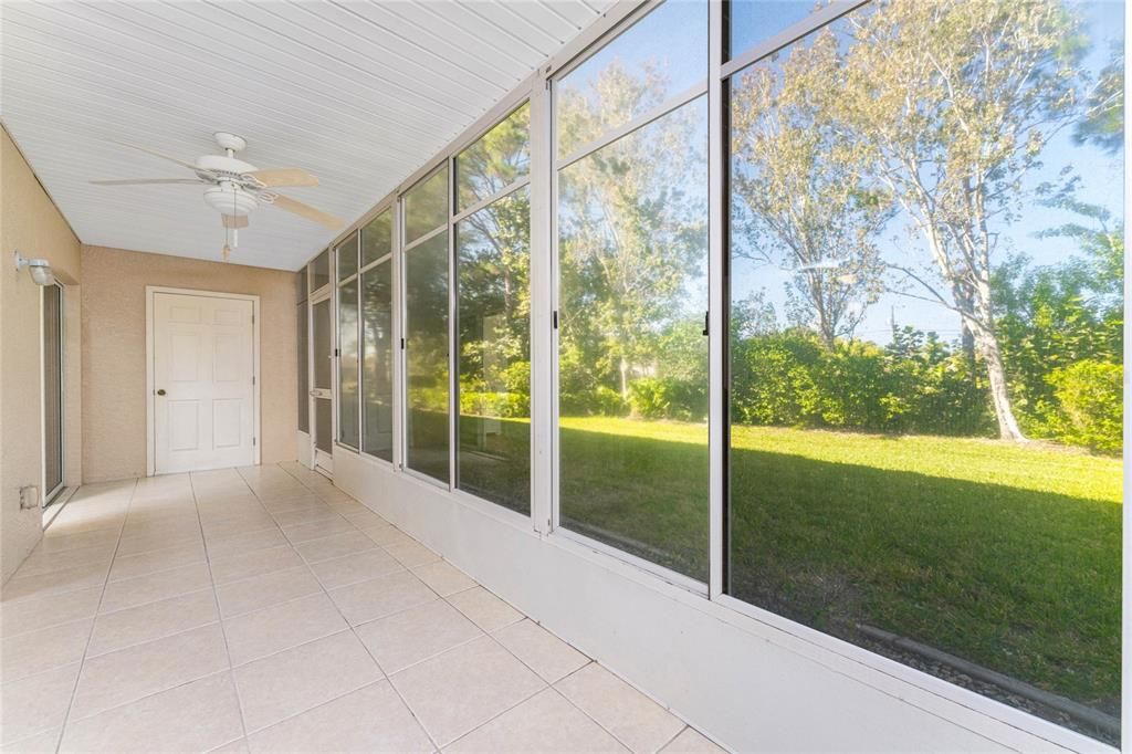 待售: $180,000 (2 贝兹, 2 浴室, 1230 平方英尺)