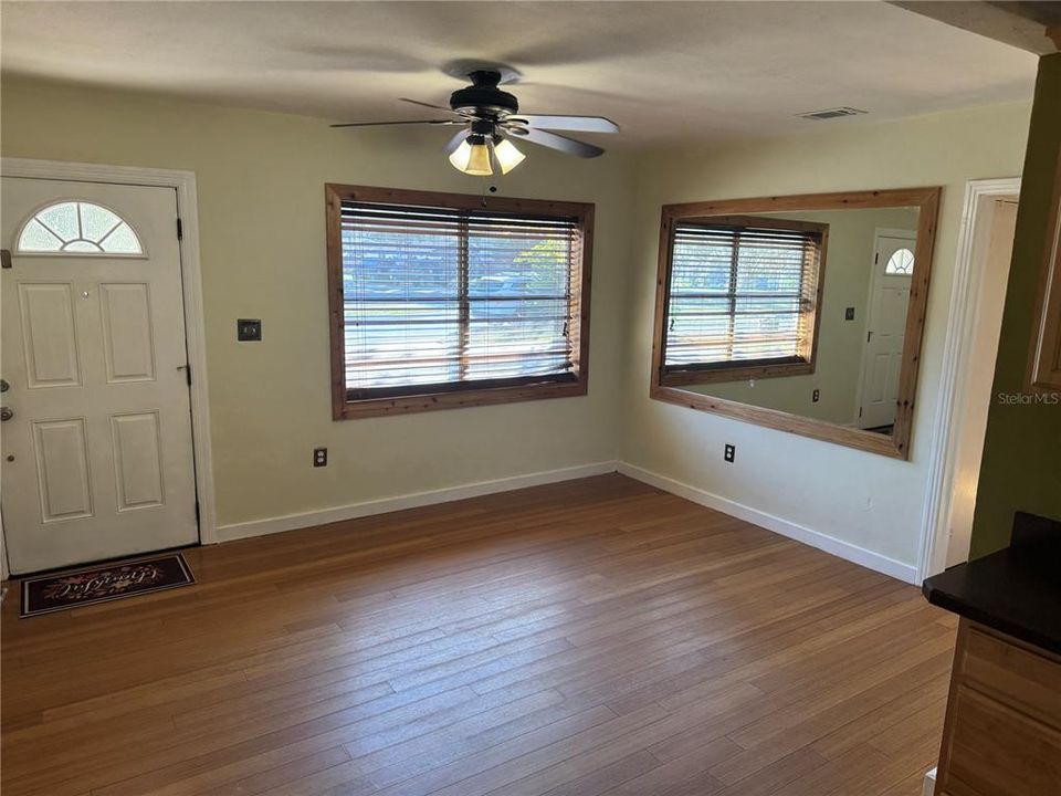 En Renta: $1,650 (3 camas, 1 baños, 1029 Pies cuadrados)