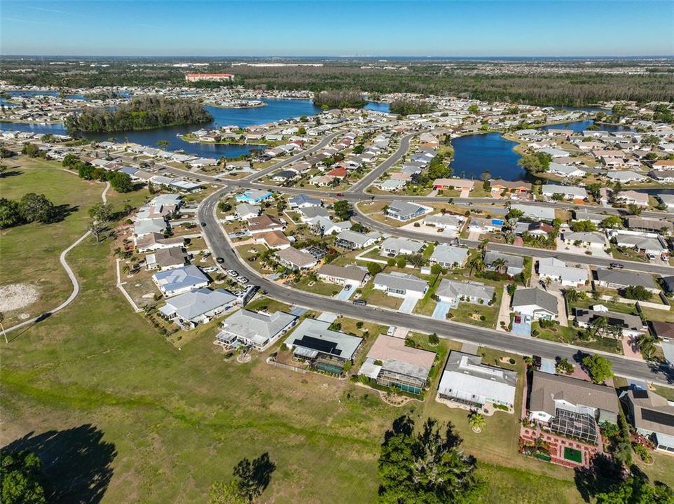 En Venta: $369,000 (4 camas, 3 baños, 1684 Pies cuadrados)