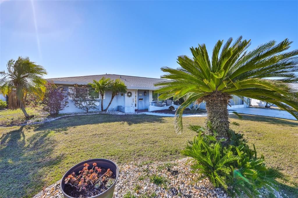 En Venta: $369,000 (4 camas, 3 baños, 1684 Pies cuadrados)