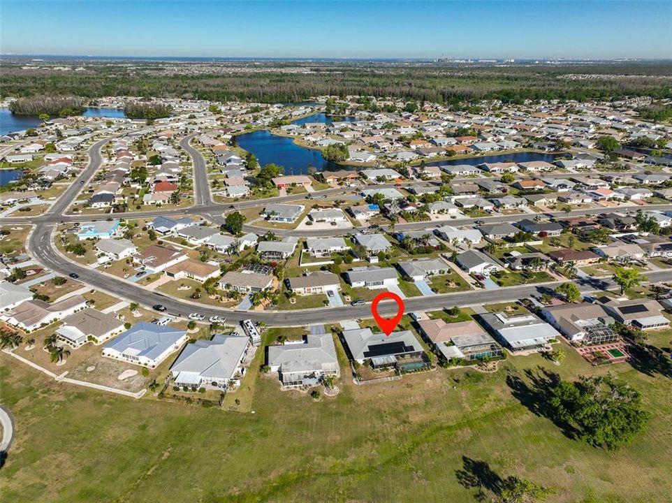 En Venta: $369,000 (4 camas, 3 baños, 1684 Pies cuadrados)