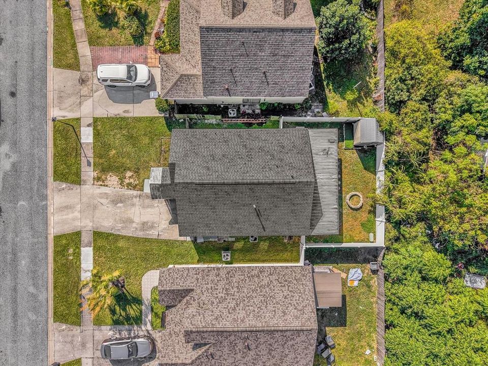 For Sale: $309,000 (2 beds, 2 baths, 936 Square Feet)