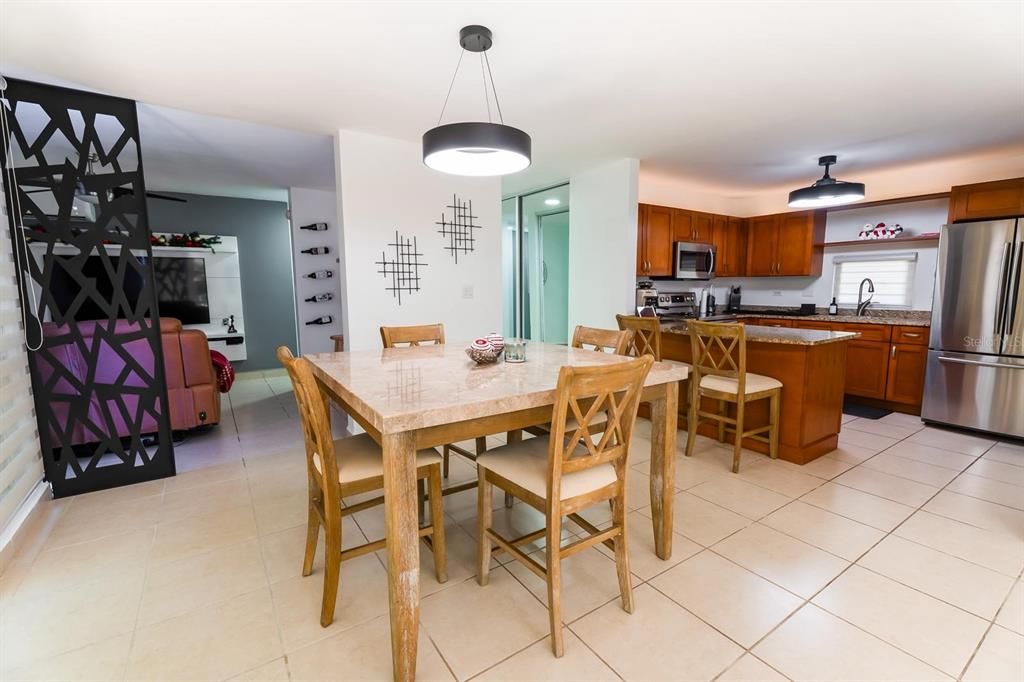 For Sale: $245,000 (3 beds, 2 baths, 1794 Square Feet)