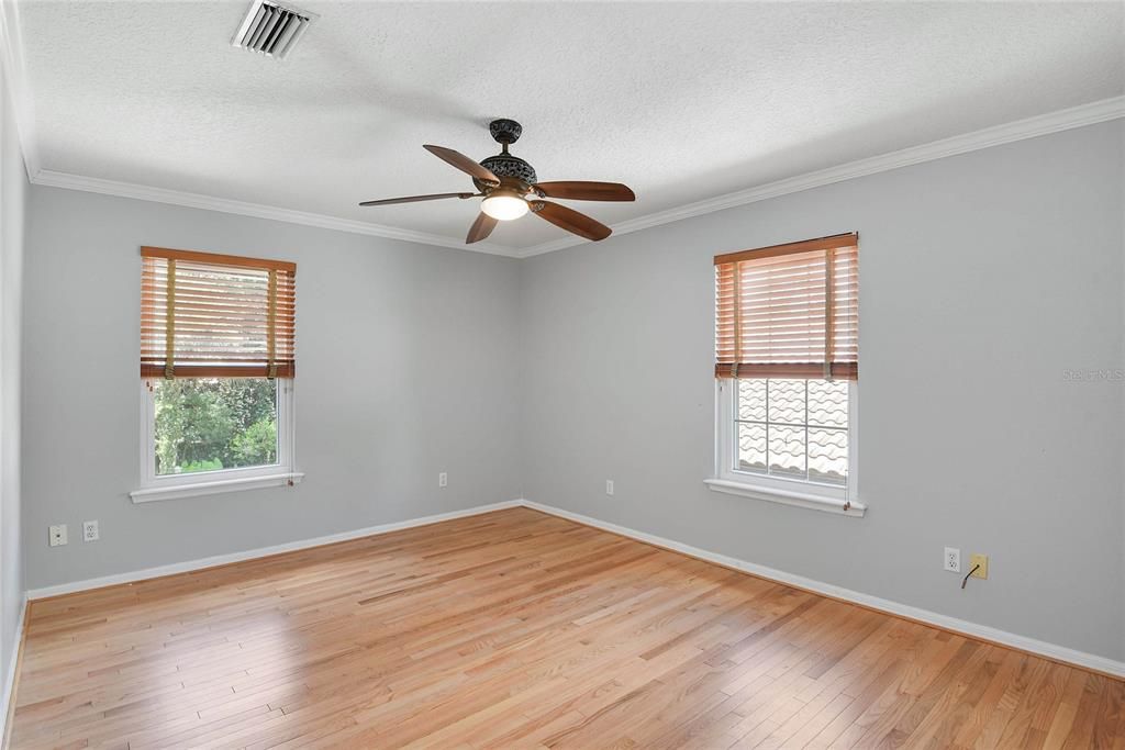 For Rent: $4,950 (4 beds, 2 baths, 2406 Square Feet)