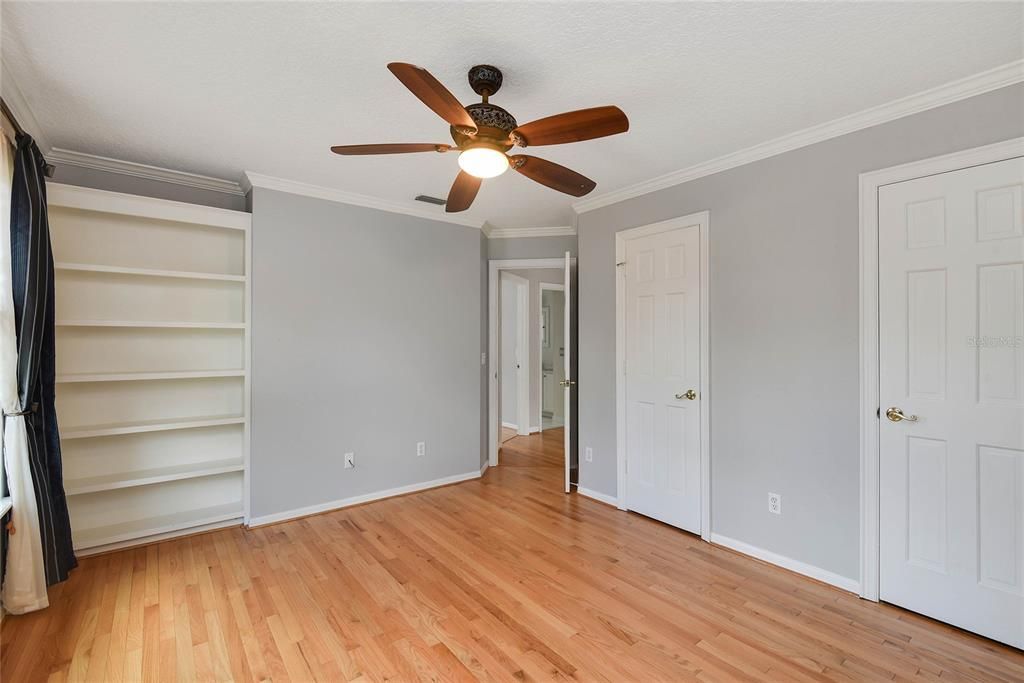 For Rent: $4,950 (4 beds, 2 baths, 2406 Square Feet)