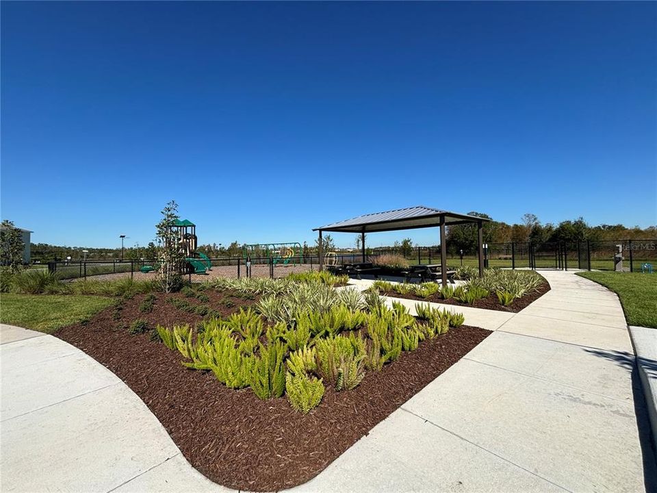 En Renta: $2,300 (3 camas, 2 baños, 1463 Pies cuadrados)