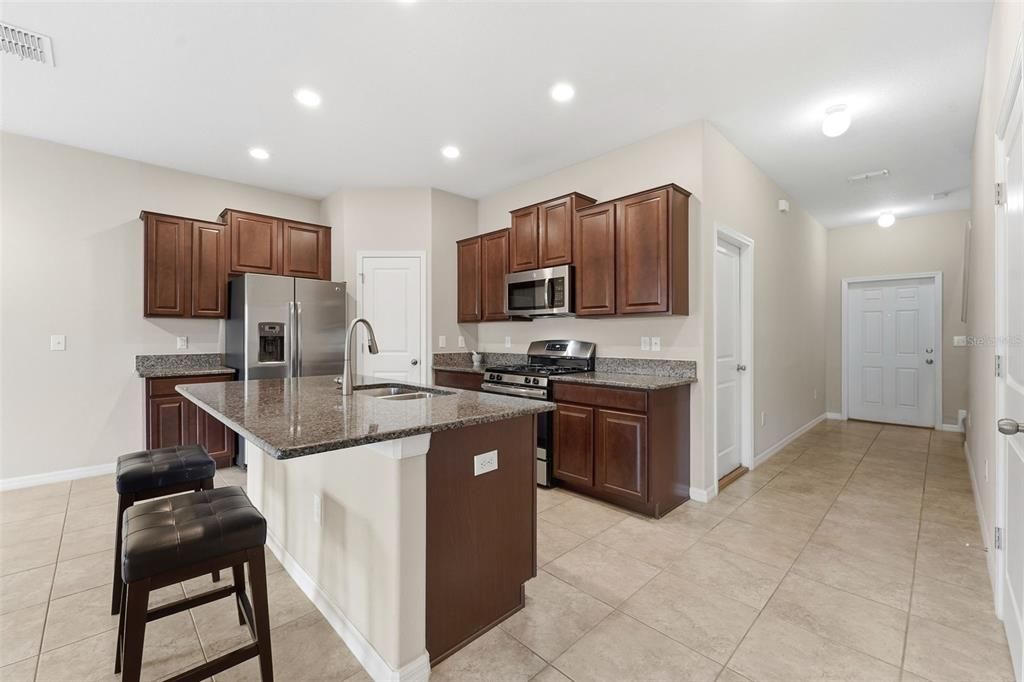 待售: $314,999 (3 贝兹, 2 浴室, 1642 平方英尺)