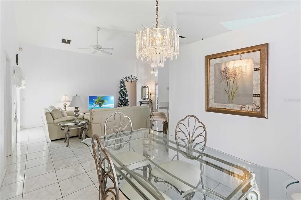 For Sale: $393,000 (3 beds, 2 baths, 1198 Square Feet)