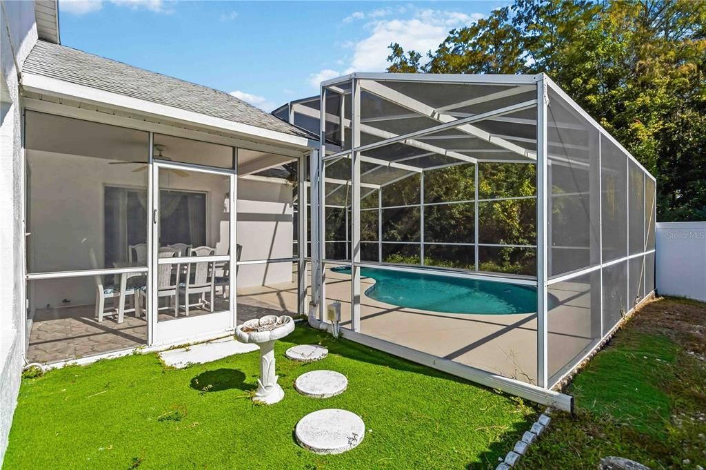 For Sale: $393,000 (3 beds, 2 baths, 1198 Square Feet)