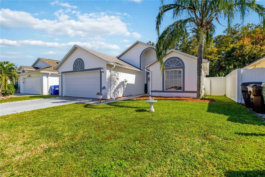 For Sale: $393,000 (3 beds, 2 baths, 1198 Square Feet)