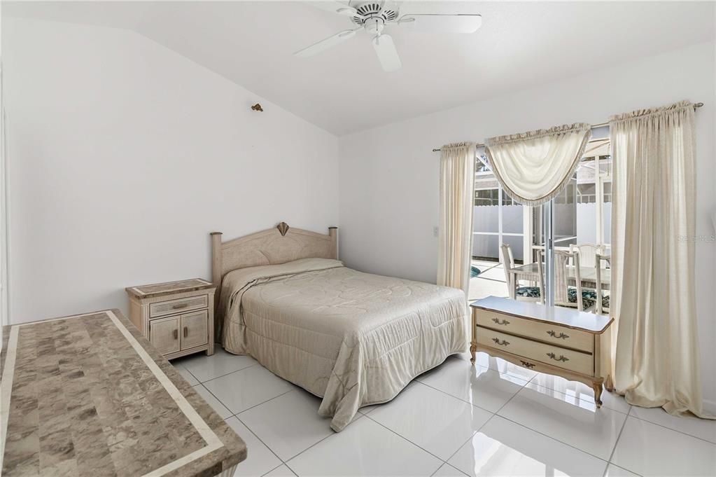 For Sale: $393,000 (3 beds, 2 baths, 1198 Square Feet)